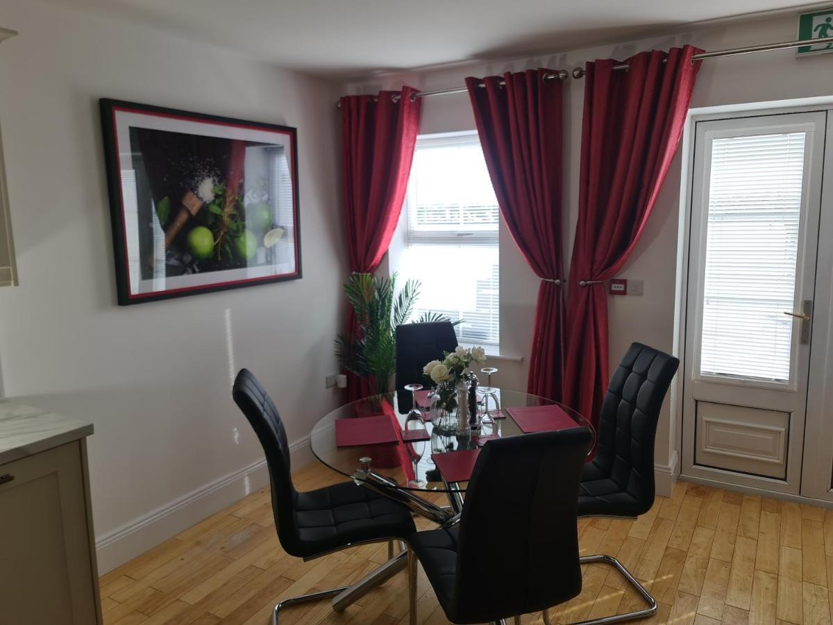 Dunderry Self Catering Family Apartment *