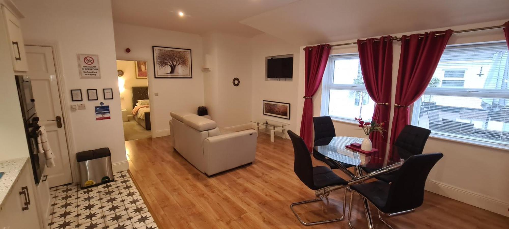 Apartment Dunderry Self Catering Family